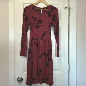 Latched Mama S Floral Sweater Dress Nursing and Maternity-friendly EUC